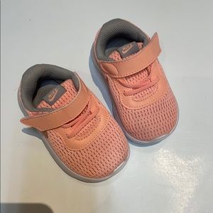Baby Girl Nike’s size 4C